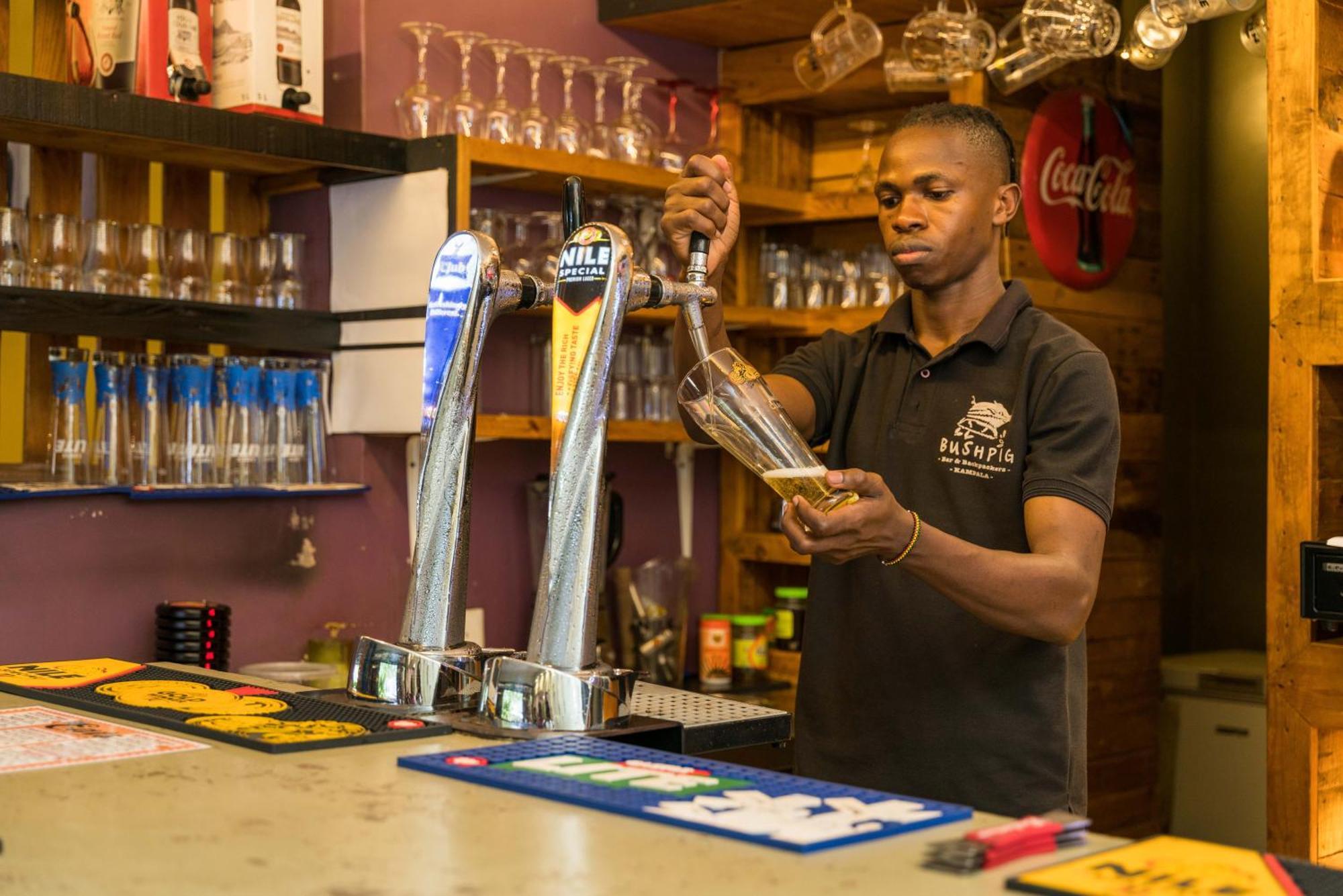 Bushpig Backpackers Vandrehjem Kampala Eksteriør billede